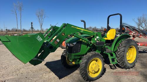 John Deere 5065E Tractor