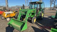 John Deere 5520 Cab Tractor